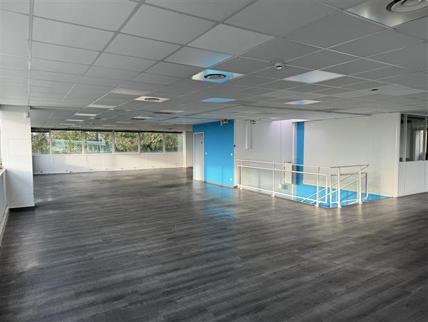 Bureau Location 06560 VALBONNE