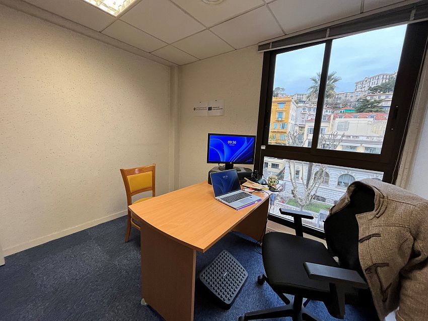 Bureau Location 06000 NICE