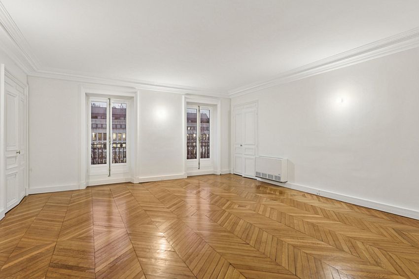 Bureau Location 75008 PARIS 75 AVENUE DES CHAMPS ELYSEES