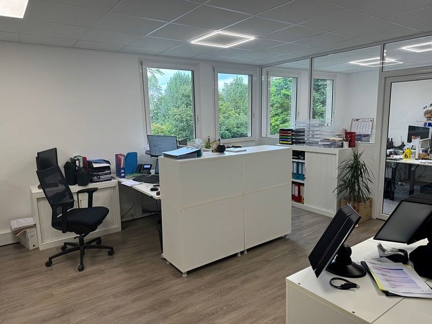 Local d'activités Location 77185 LOGNES