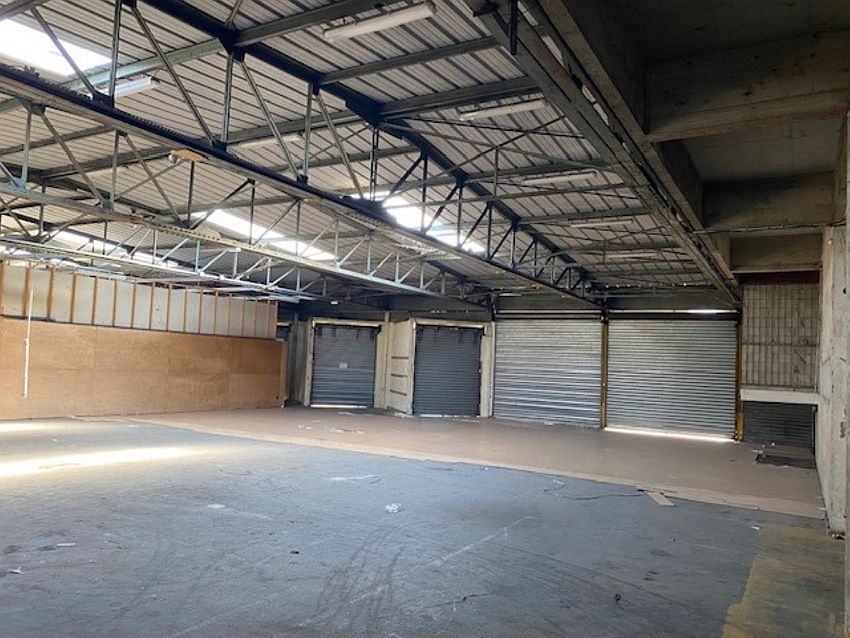 Local d'activités Location 93000 BOBIGNY