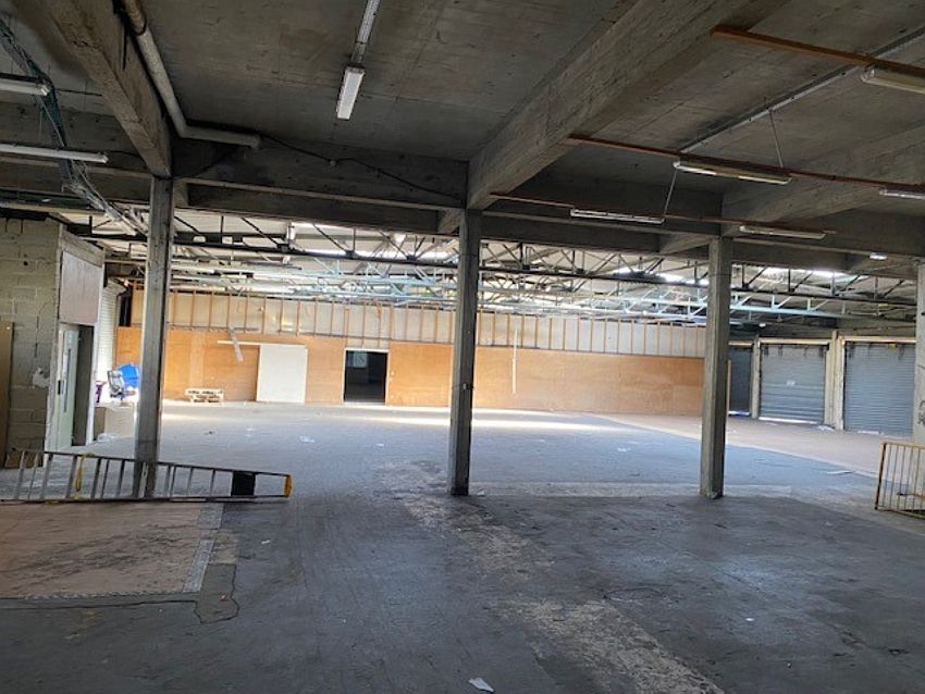 Local d'activités Location 93000 BOBIGNY