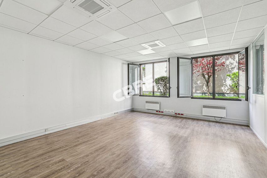 Bureau Location 75014 PARIS 18-20 RUE EDOUARD JACQUES