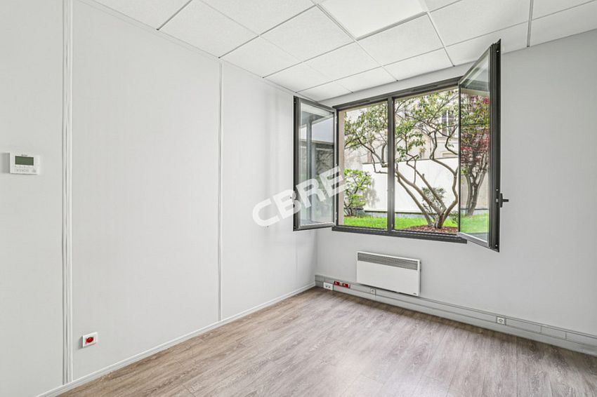 Bureau Location 75014 PARIS 18-20 RUE EDOUARD JACQUES