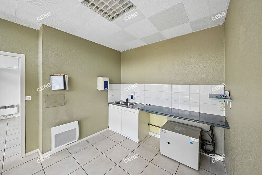 Bureau Vente 33000 BORDEAUX 44 RUE JOSEPH ABRIA