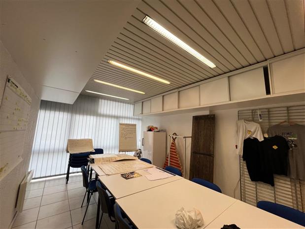 Bureau Vente 33000 BORDEAUX 44 RUE JOSEPH ABRIA