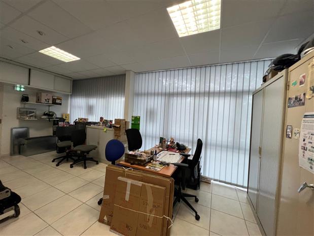 Bureau Vente 33000 BORDEAUX 44 RUE JOSEPH ABRIA