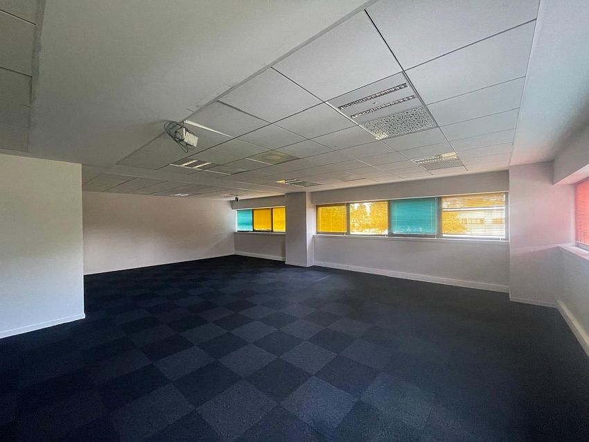 Bureau Location 33700 MERIGNAC  RUE ARIANE