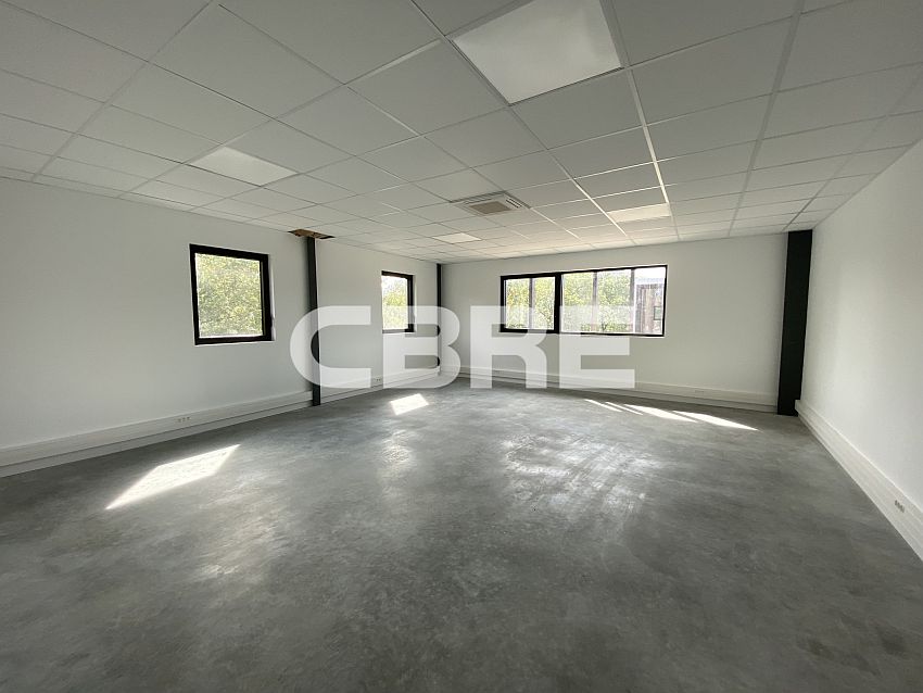 Local d'activités Location 33700 MERIGNAC 6 RUE SUZANNE BERNARD