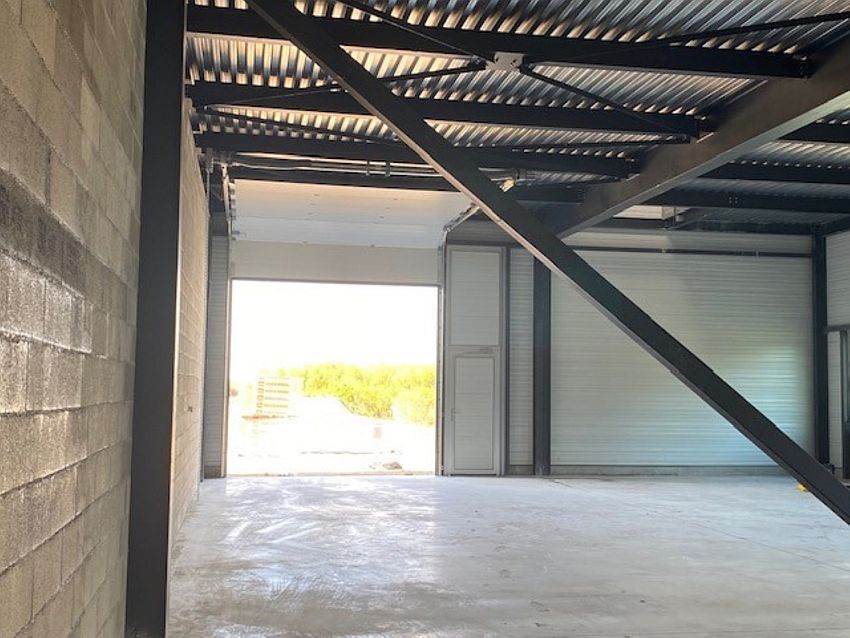 Local d'activités Vente 13700 MARIGNANE