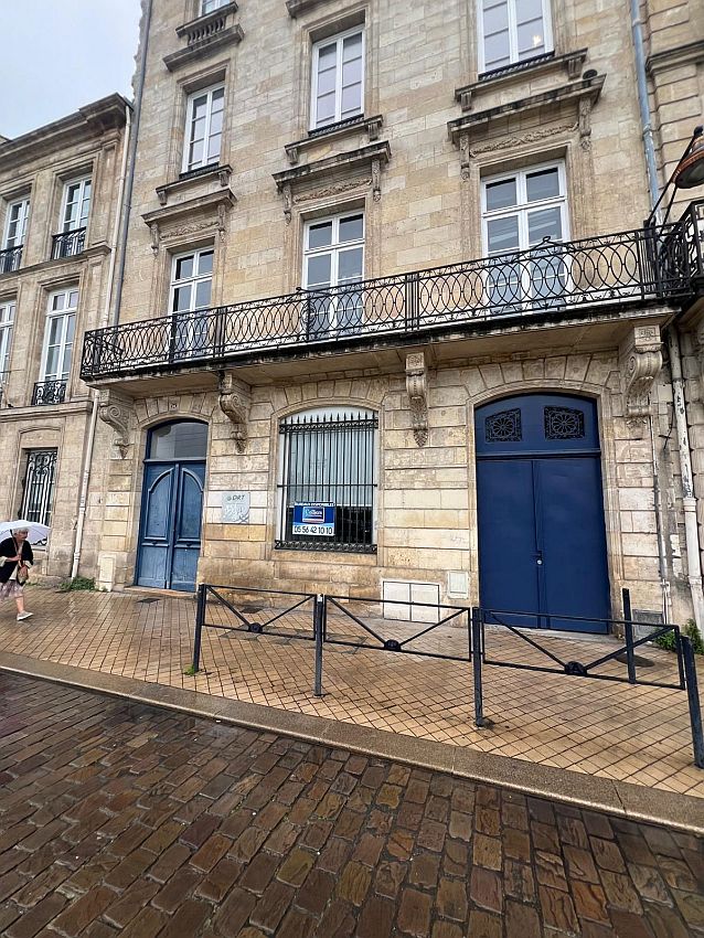 Bureau Location 33000 BORDEAUX 91 QUAI DES CHARTRONS