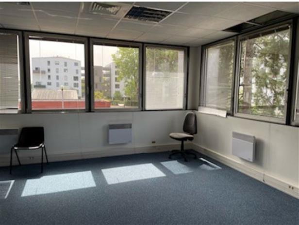 Bureau Location 33300 BORDEAUX 8 RUE ROBERT CAUMONT