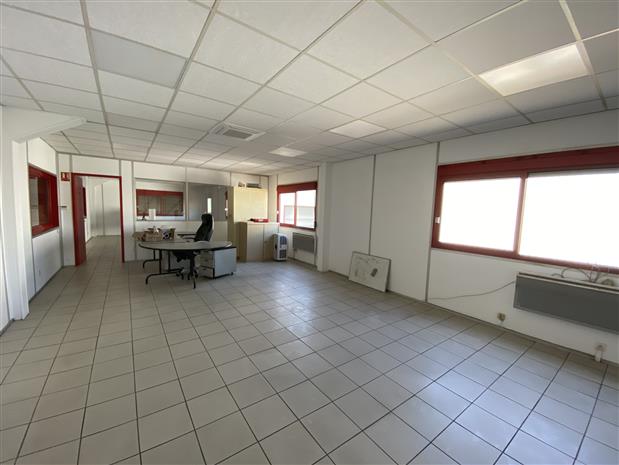 Local d'activités Location 77380 COMBS LA VILLE