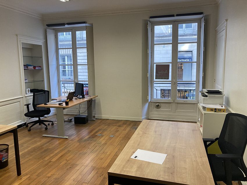 Bureau Location 44000 NANTES 22 RUE CREBILLON