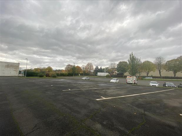 Terrain Location 77176 SAVIGNY LE TEMPLE
