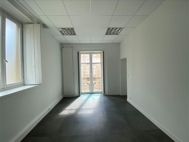 Bureau Location 35000 RENNES 9 RUE DES FOSSES