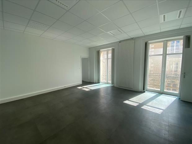 Bureau Location 35000 RENNES 9 RUE DES FOSSES