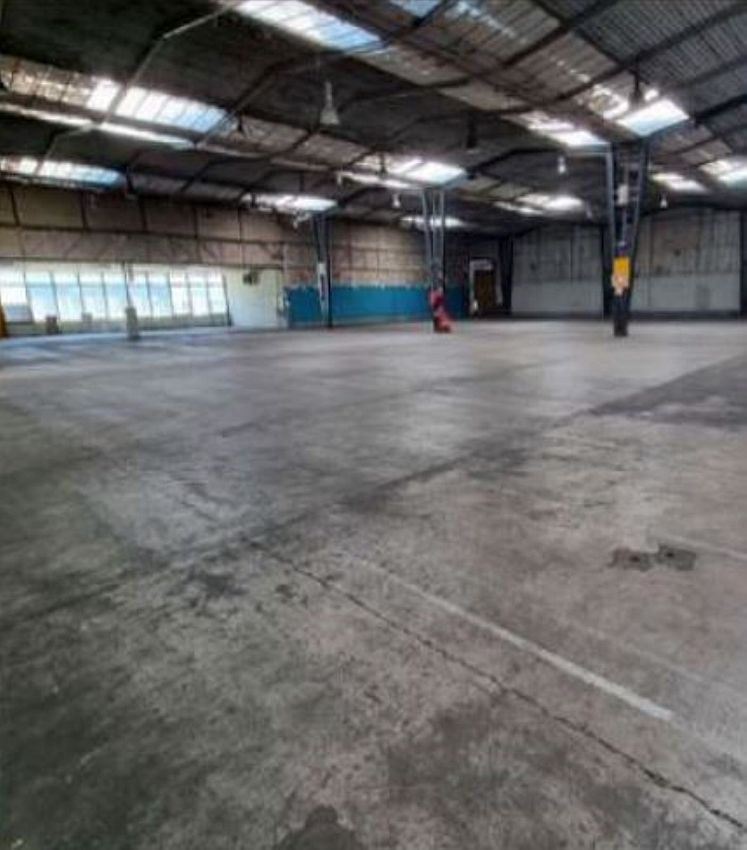 Entrepôt / Local d'activités Location 18230 ST DOULCHARD