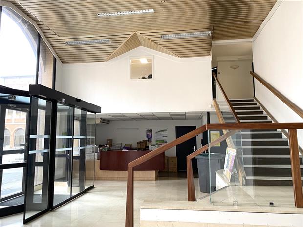 Bureau Vente 31000 TOULOUSE 3 PLACE ALPHONSE JOURDAIN