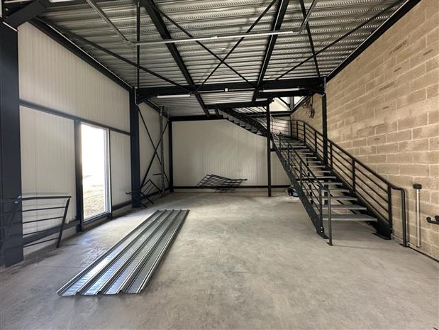 Local d'activités Location 93170 BAGNOLET