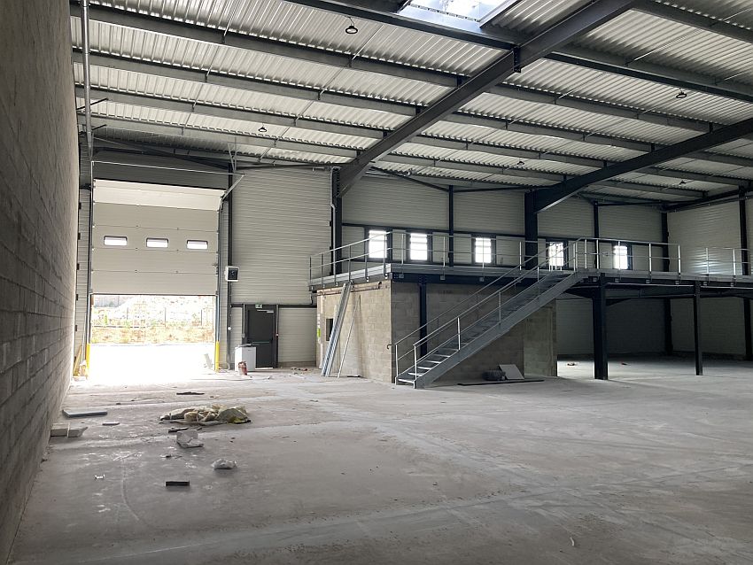 Local d'activités Vente 83870 SIGNES