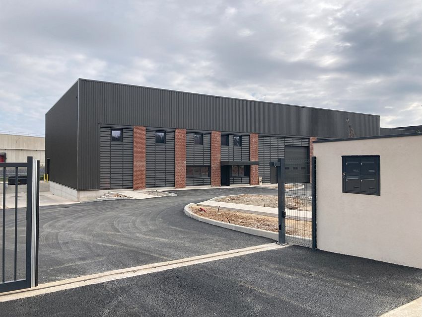 Local d'activités Vente 83870 SIGNES