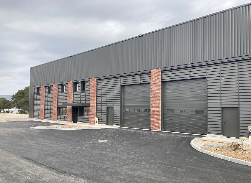 Local d'activités Vente 83870 SIGNES