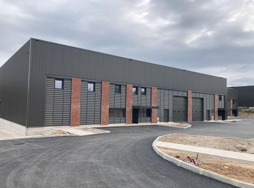 Local d'activités Vente 83870 SIGNES