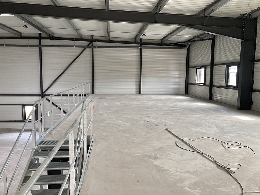 Local d'activités Vente 83870 SIGNES