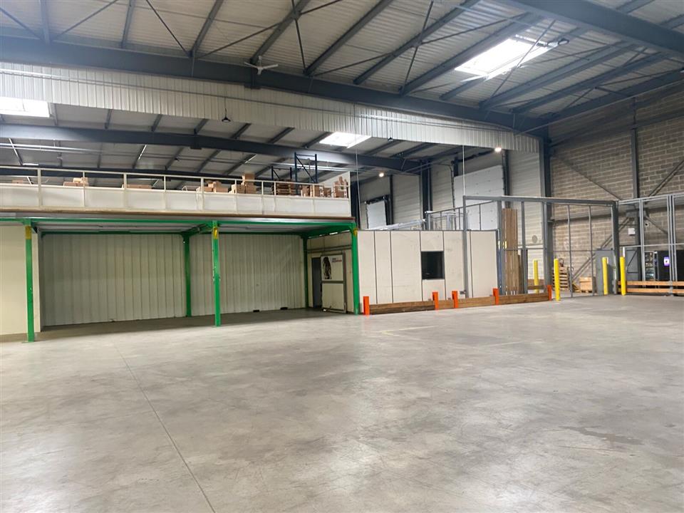Local d'activités Location 95700 ROISSY EN FRANCE