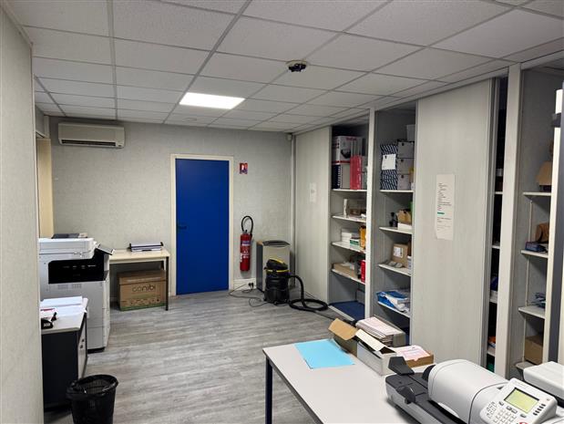 Local d'activités Location 91280 ST PIERRE DU PERRAY