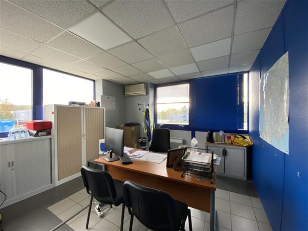 Local d'activités Location 77127 LIEUSAINT