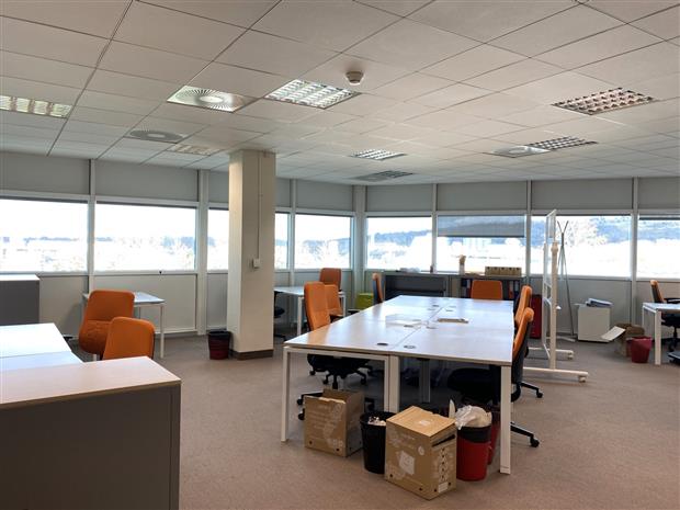 Bureau Location 31100 TOULOUSE 3 AVENUE HUBERT CURIEN