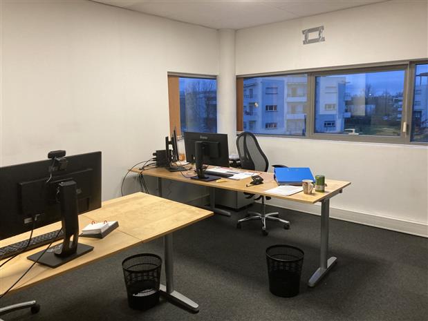 Bureau Vente 33520 BRUGES 9 AVENUE RAYMOND MANAUD