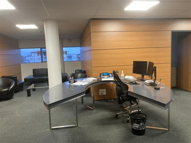 Bureau Vente 33520 BRUGES 9 AVENUE RAYMOND MANAUD