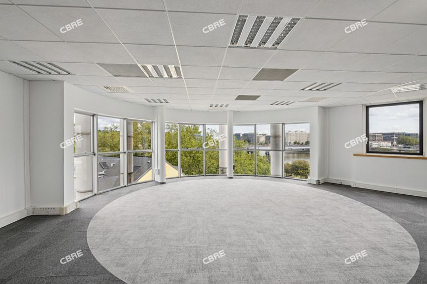 Bureau Location 92310 SEVRES