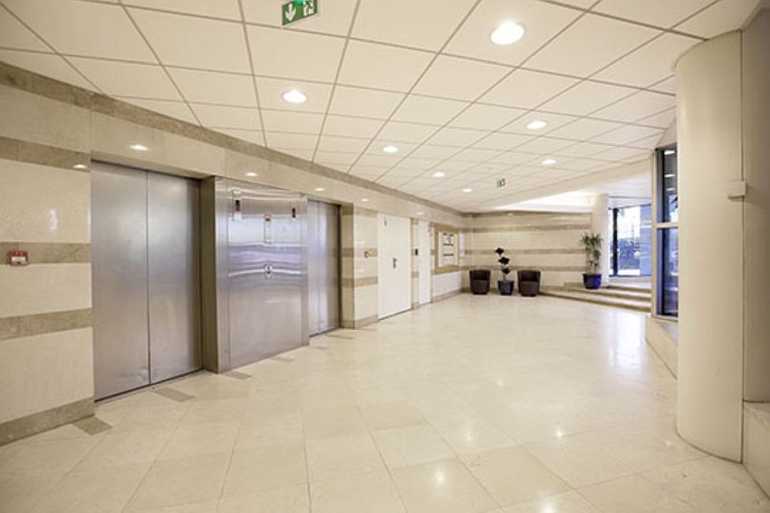 Bureau Location 92310 SEVRES