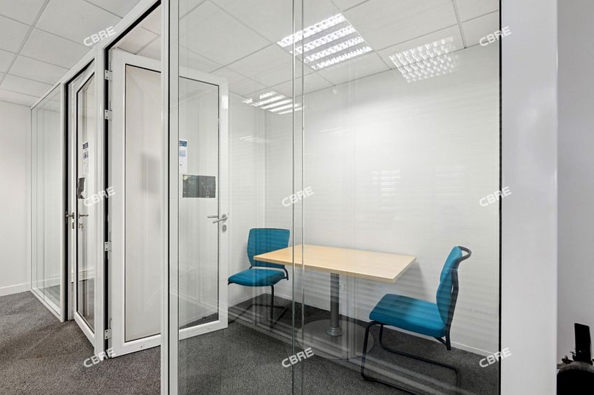 Bureau Location 92310 SEVRES