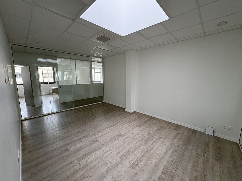 Bureau Location 13420 GEMENOS