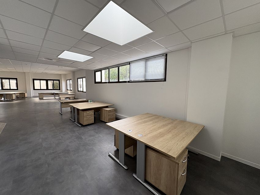 Bureau Location 13420 GEMENOS