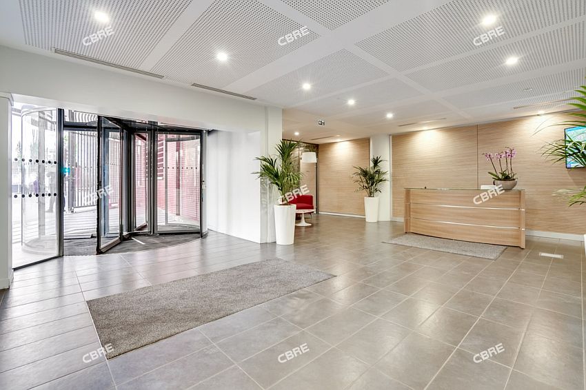 Bureau Location 75018 PARIS
