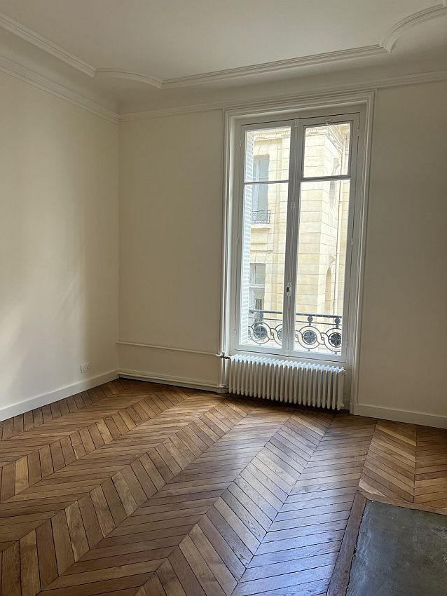 Bureau Location 75007 PARIS 54 RUE DE VARENNE