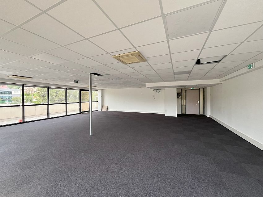 Bureau Location 06220 VALLAURIS