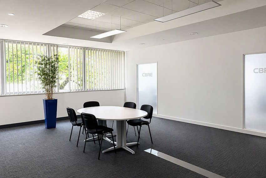 Bureau Location 95610 ERAGNY SUR OISE  RUE ROSA LUXEMBURG