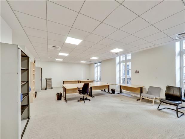 Bureau Location 75008 PARIS 52 RUE D'ANJOU