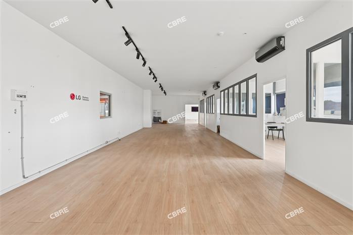 Local d'activités Location 93240 STAINS