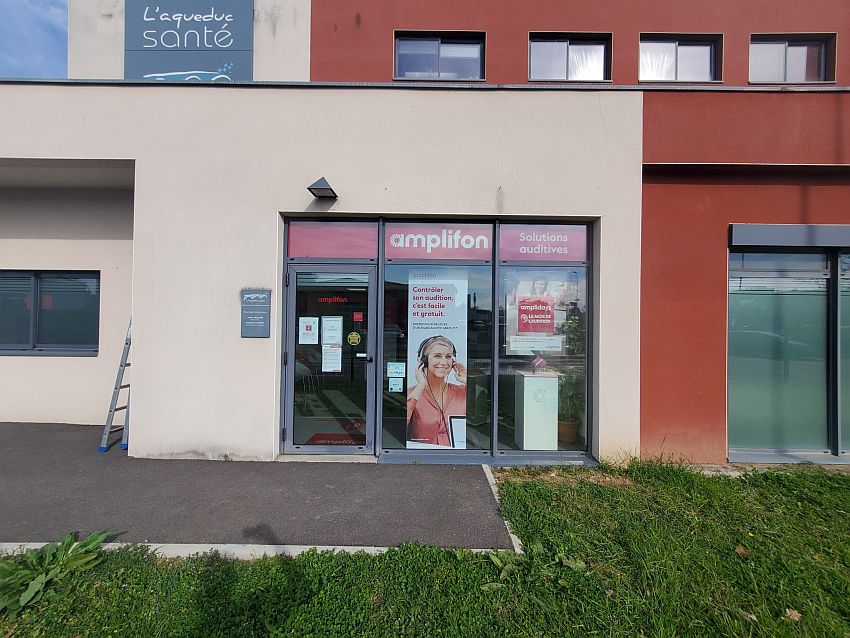Commerce Location 69290 CRAPONNE 118 VOIE ROMAINE
