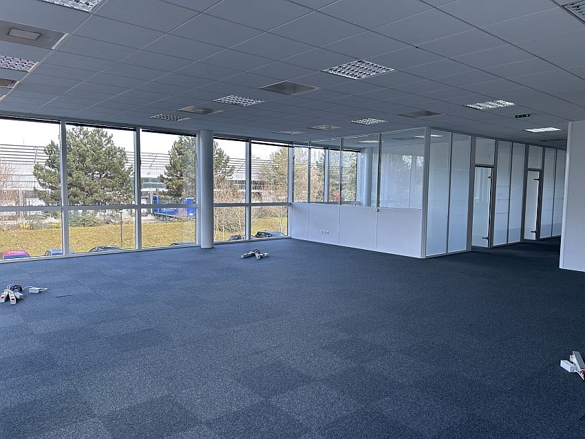 Bureau Location 95700 ROISSY EN FRANCE
