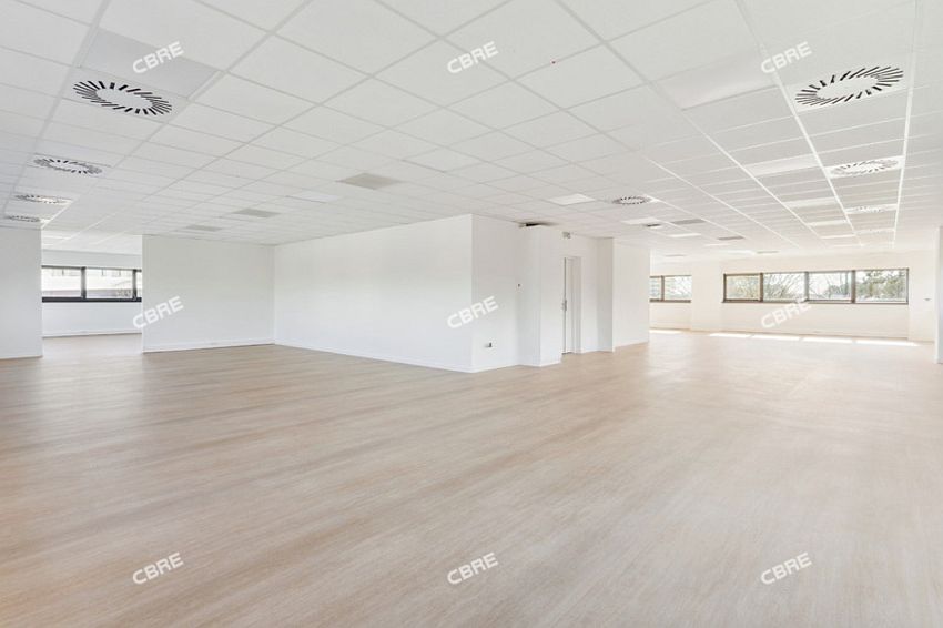 Bureau Location 33700 MERIGNAC  RUE ARIANE