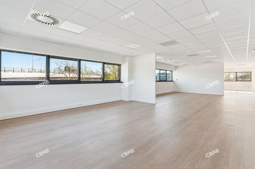 Bureau Location 33700 MERIGNAC  RUE ARIANE